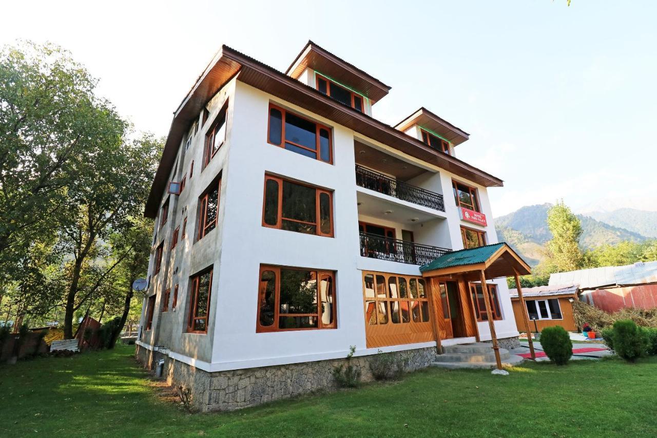 Oyo 18416 Hotel Park Palace Pahalgām Exterior foto